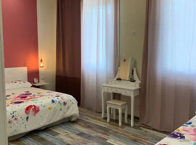 ベッド・アンド・ブレックファスト La Terrazza Dei Colori 4*